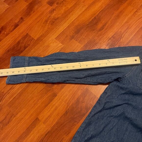 Women’s HAN MEIZHILIAN denim button-down dress shirt. Size medium - Picture 8 of 9